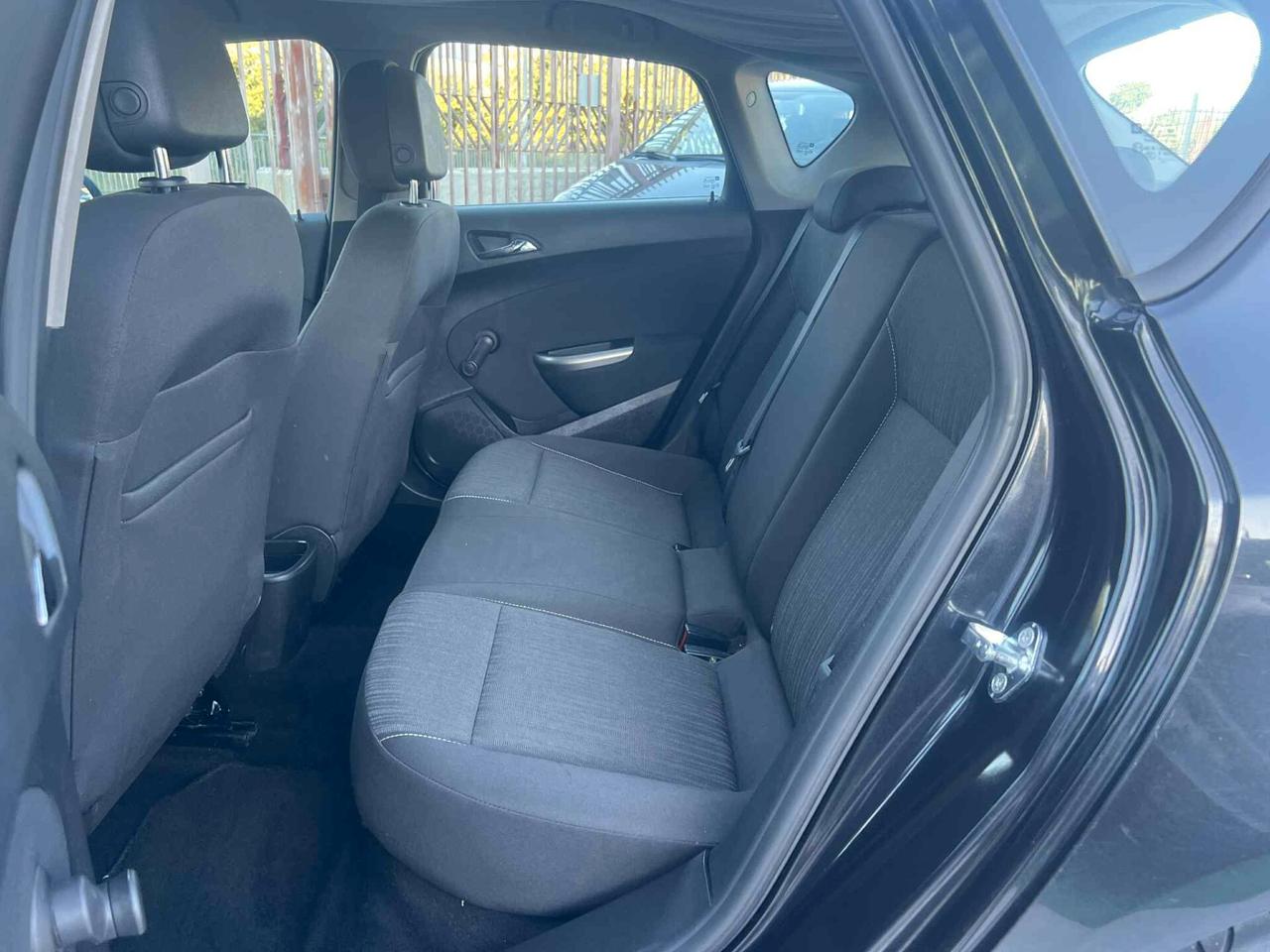 Opel Astra 1.7 CDTI 110CV 5 porte