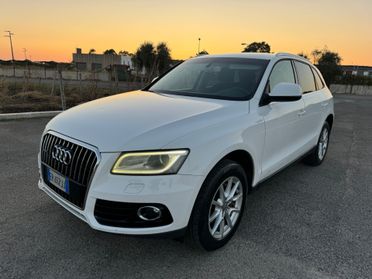 Audi Q5 2.0 TDI 177 CV quattro