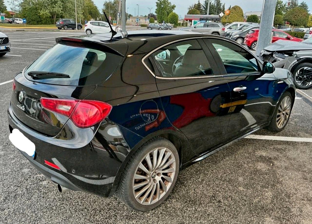 Alfa Romeo Giulietta 2.0 JTDm-2 140 CV Exclusive