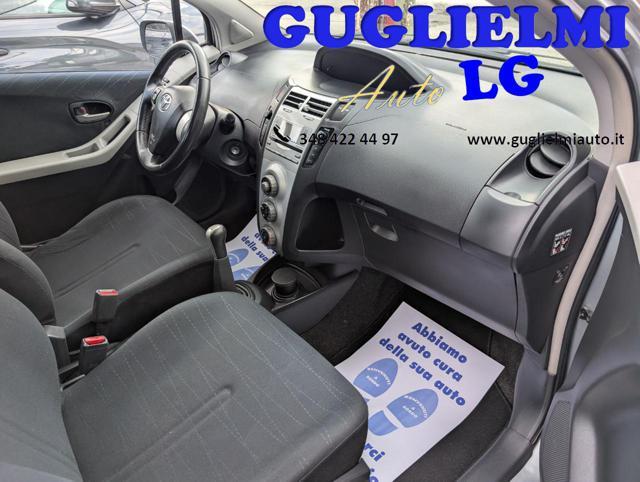 TOYOTA Yaris 1.3 5 porte Sol