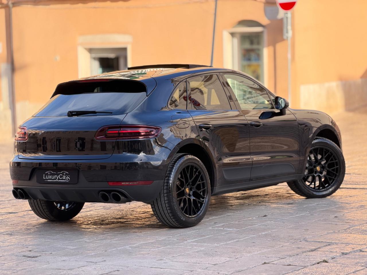 Porsche Macan 2.0 252 Cv PDK TETTO VENTILATI LED FULL