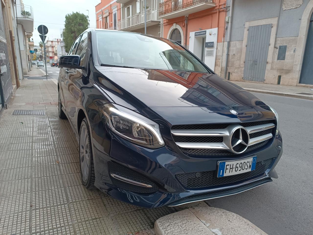 Mercedes-benz B 180 D 1500 110 CV Automatic AMG SPORT