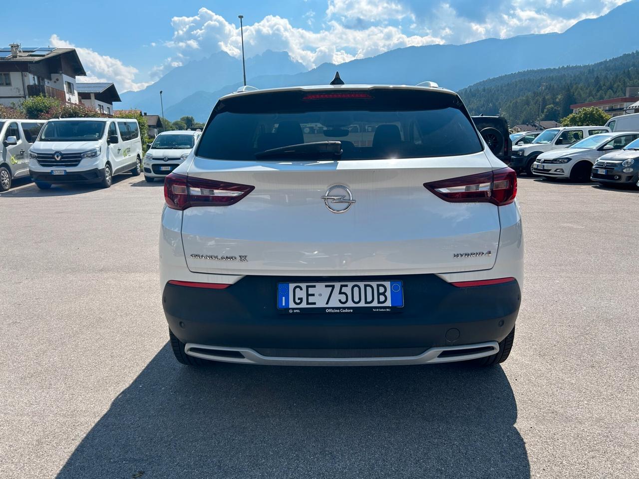 Opel Grandland X 1.6 Hybrid4 Plug-in aut. AWD