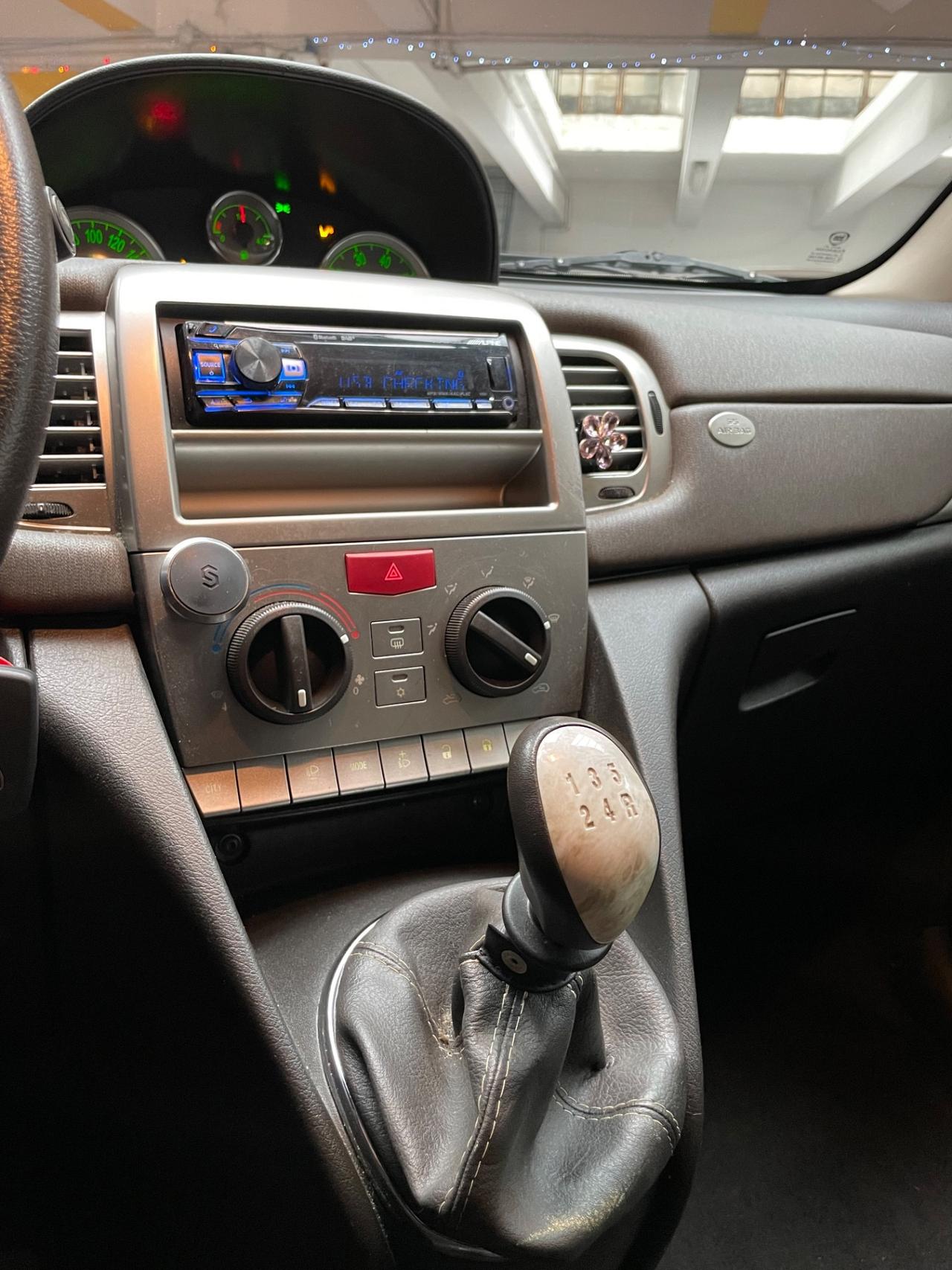 Lancia Ypsilon 1.2 Neopatentati Euro 4