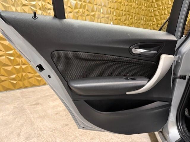 Bmw 118 Serie 1 118d Advantage 5p auto