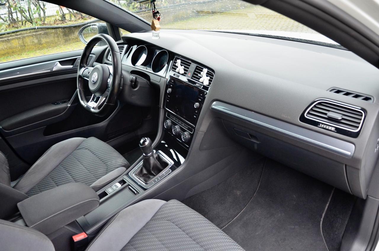 VW GOLF 5p 2.0 R-LINE SPORT EDITION 150cv, UFF ITALIANA, SERVICE DIMOSTRABILI, FULL LED, LUCI LED AMBIENTE, PERMUTE