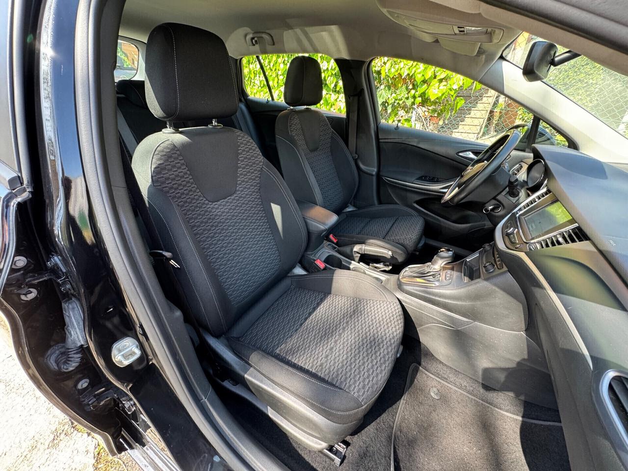 Opel Astra 1.6 CDTi 136CV aut. Sports Tourer Business automatica