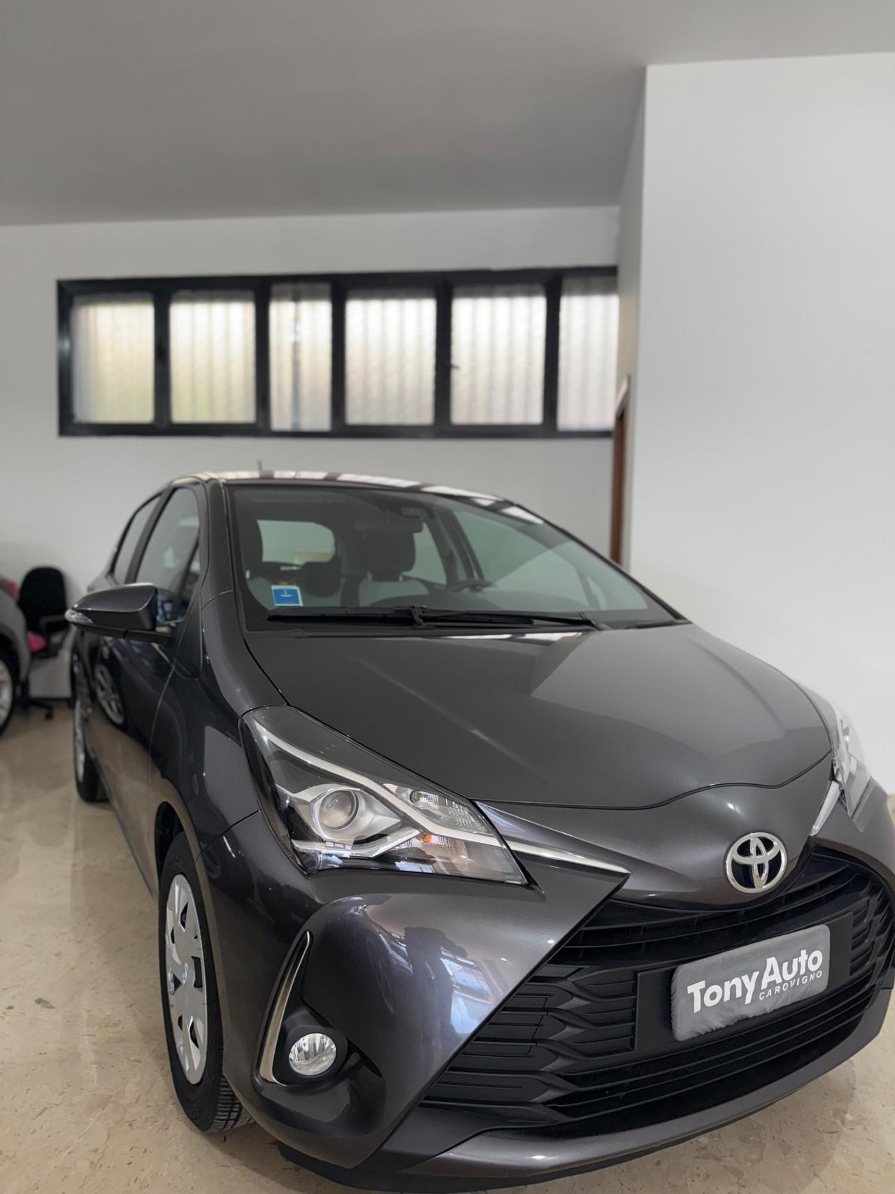 Toyota Yaris 5p 1.0 Lounge CON 17000 KM, NAVI,TELECAMERA,BLUETOOTH ,SCHERMO TOUCH