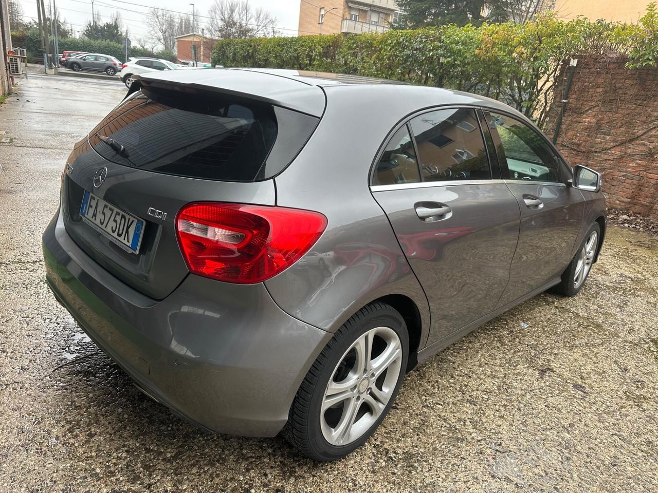 Mercedes-benz A 200 220 CDI Automatic Sport