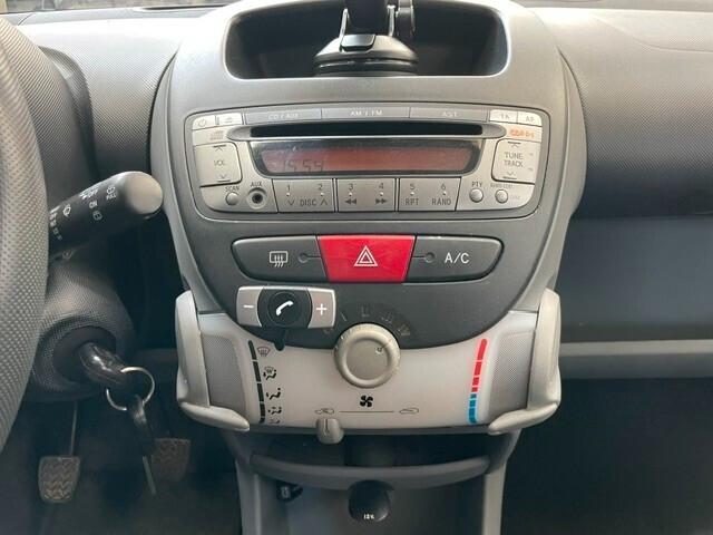 Toyota Aygo 1.0 12V VVT-i 5 porte Sol Tagliandatissima Garanzia 12M!!!!