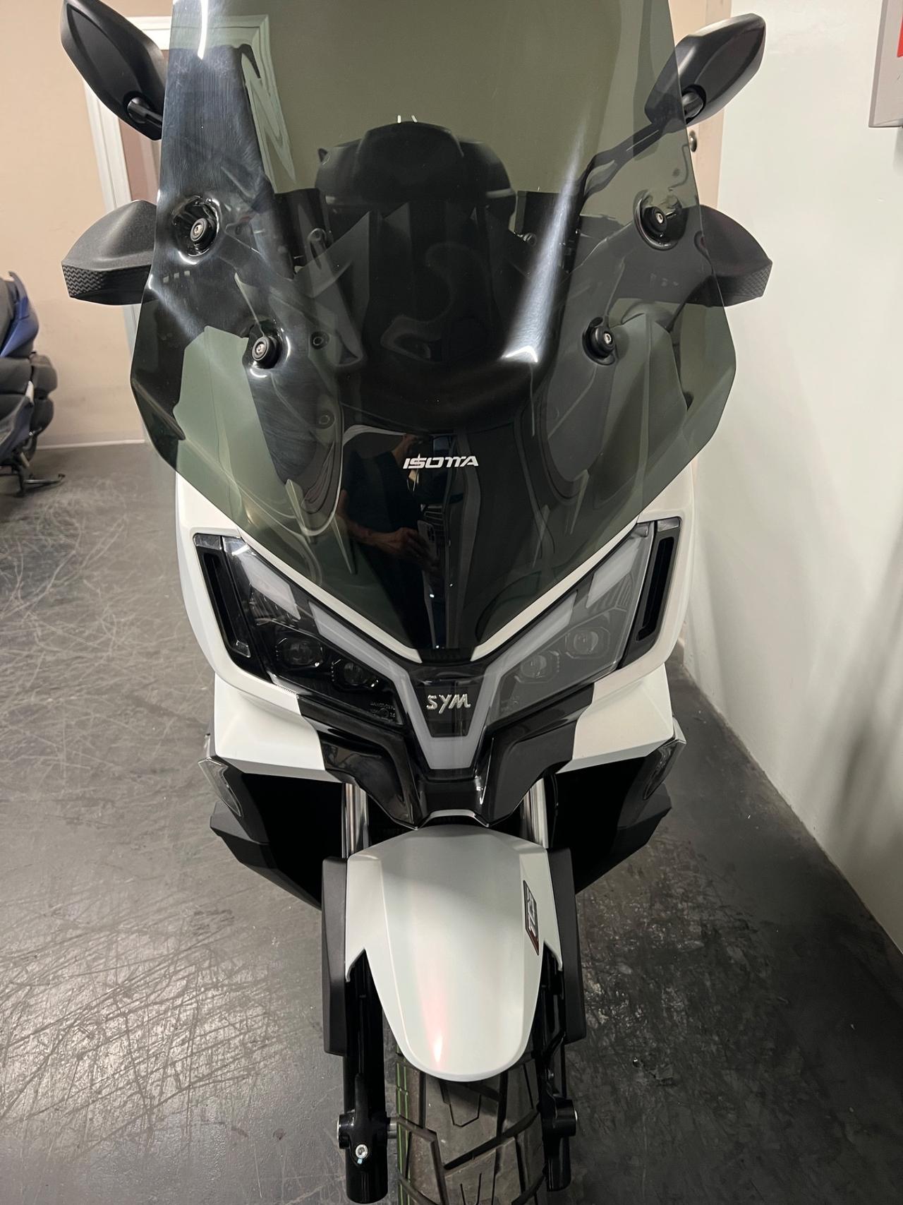 Sym ADX 300