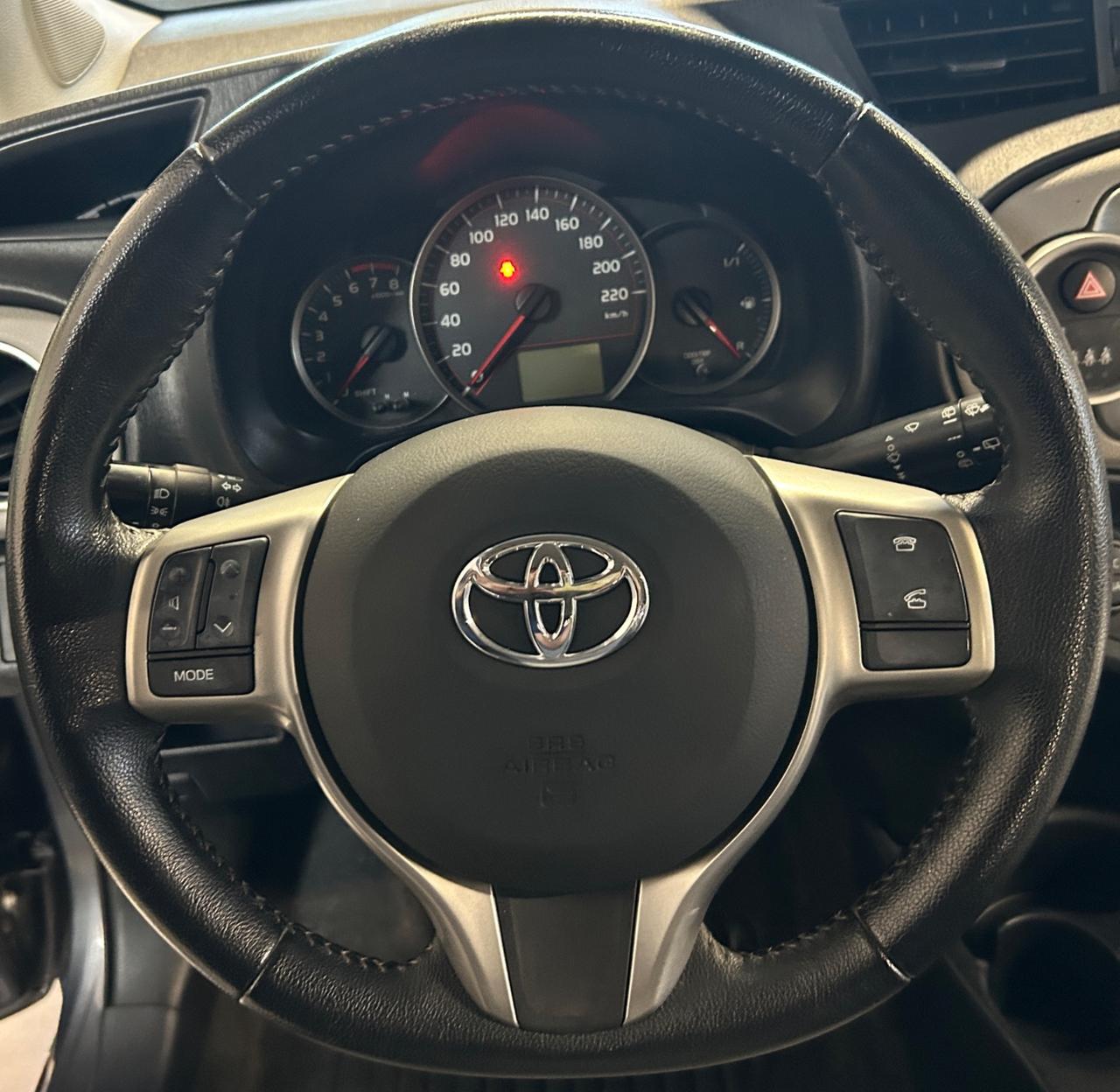 Toyota Yaris 1.3 benzina 73 kw