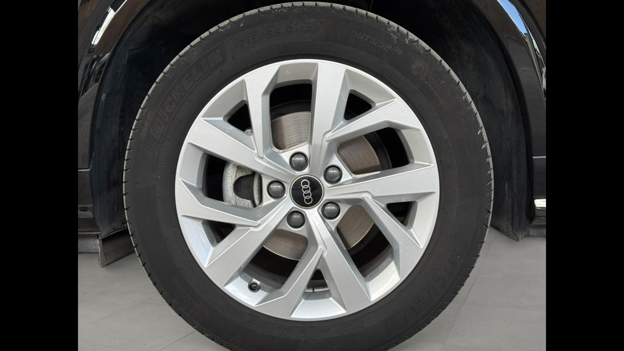 AUDI Q2 I 2021 - Q2 30 1.0 tfsi Admired
