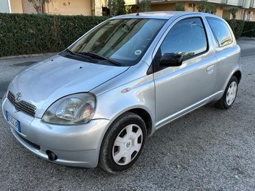 Toyota Yaris 1.3i 16V cat 3 porte neopatentati