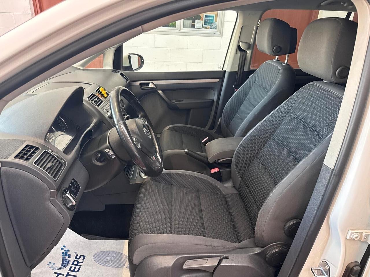 Volkswagen Touran 1.6 7 POSTI AUTOMATICA TDI DSG Comfortline neopat