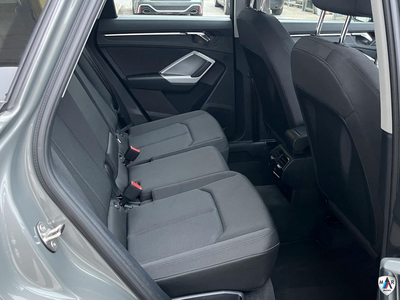 Audi Q3 35 TDI S tronic Business Advanced