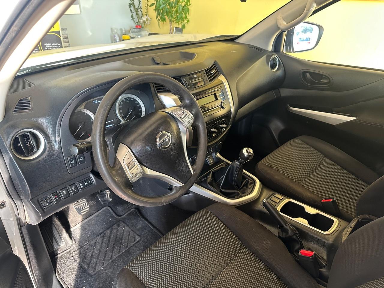 Nissan Navara 2.3diesel 4x4 gancio traino