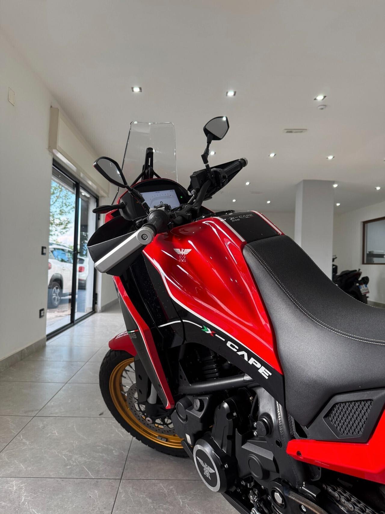 Moto Morini X-Cape 649 Gold Wheels Edition