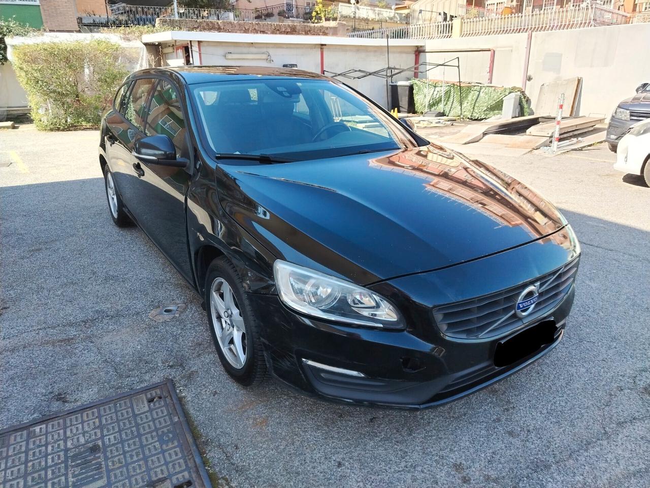 Volvo V60 D2 Geartronic Summum
