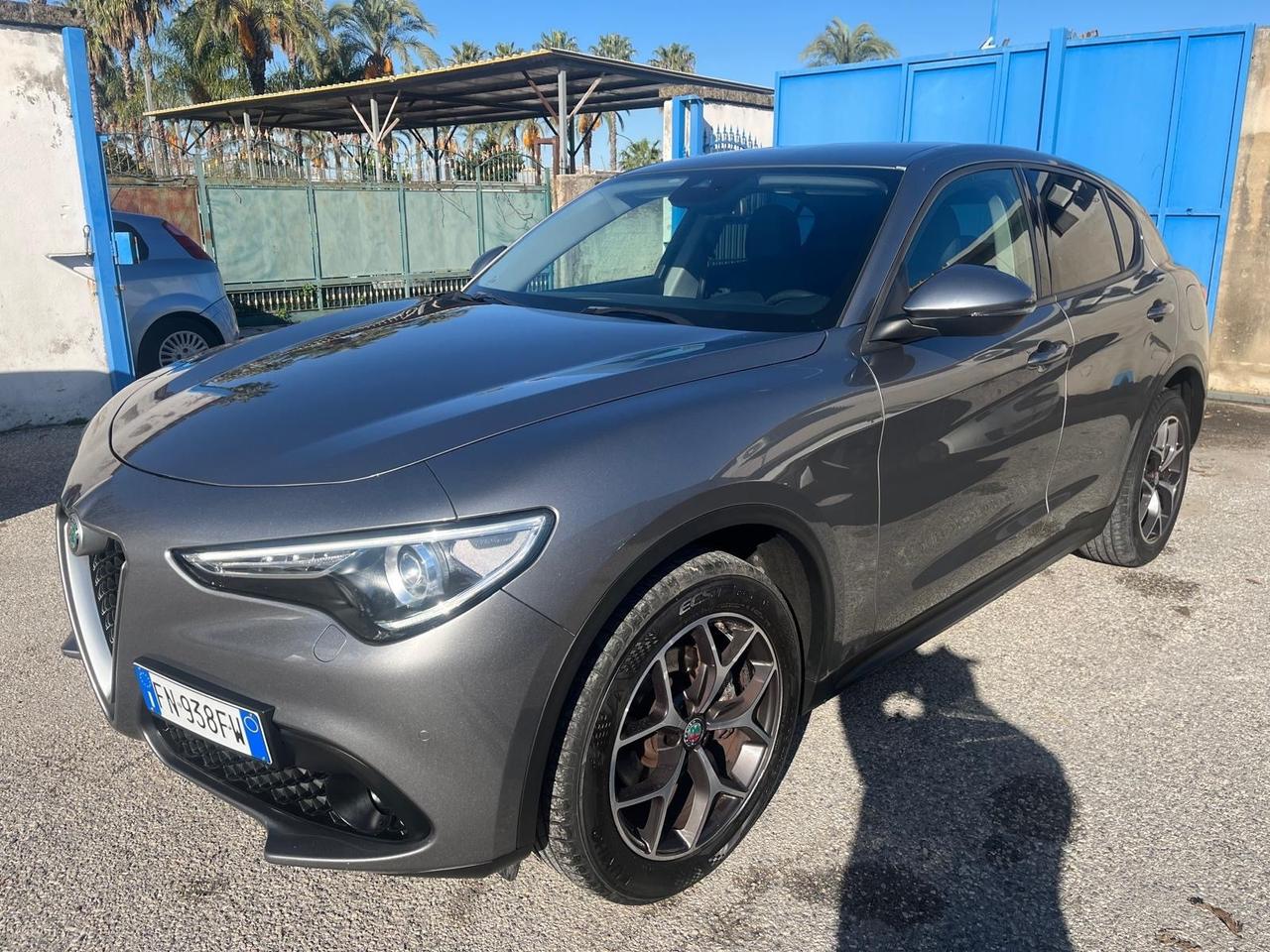 Alfa Stelvio Q4-2.2 mjt/190 cv- autom-2018
