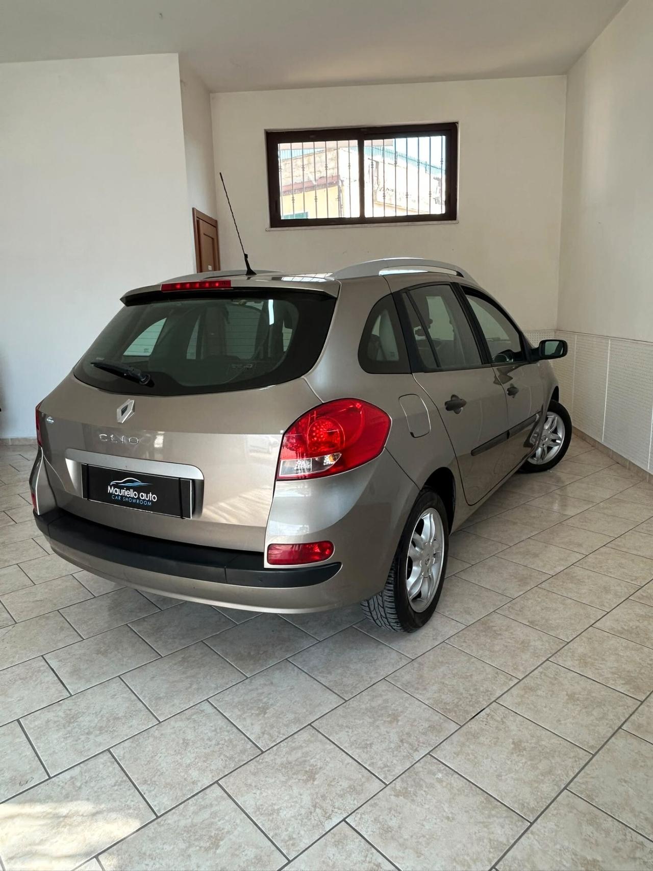 Renault Clio 1.2 16V GPL SporTour Confort