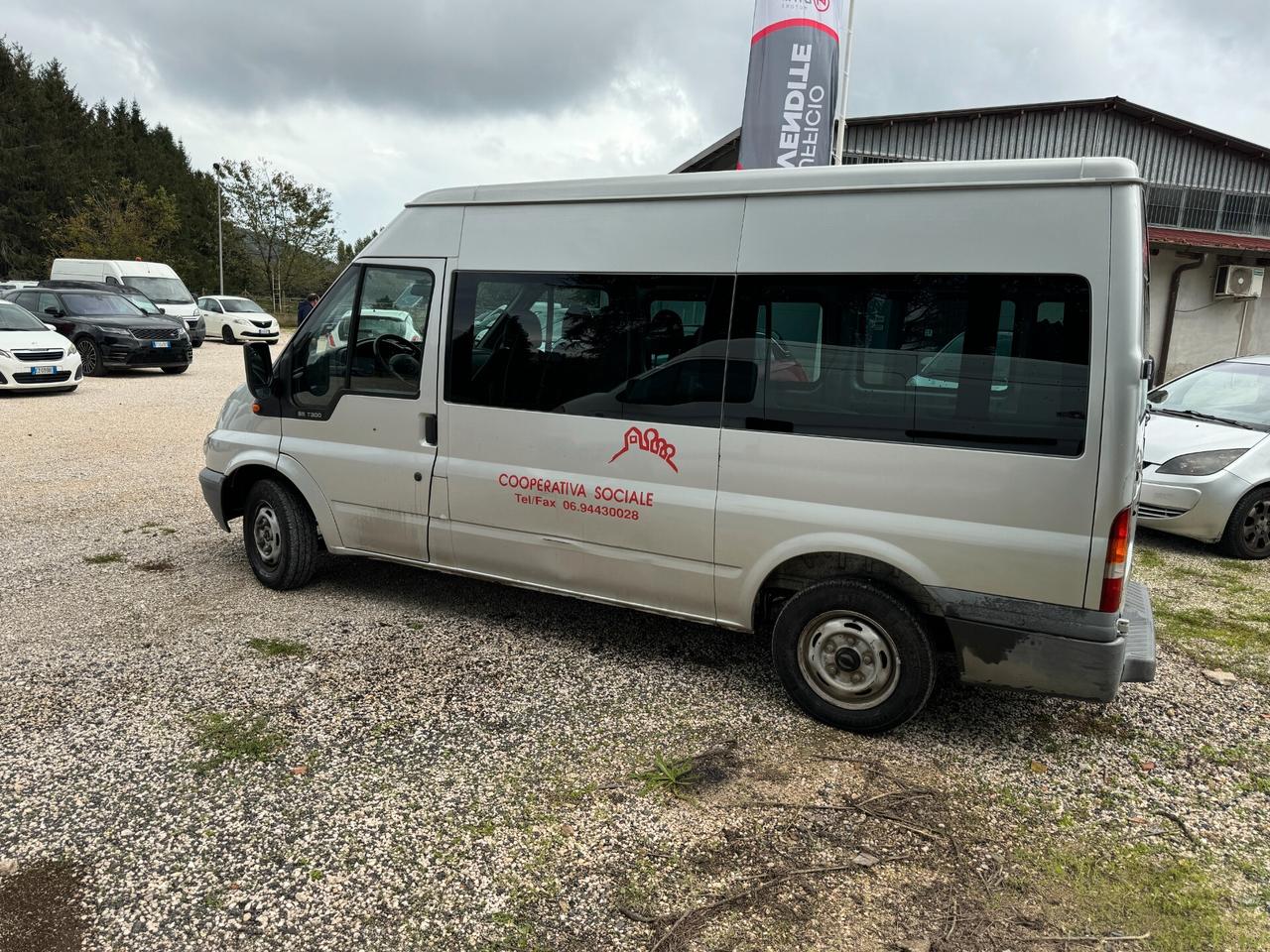 Ford Transit 300 2.0 TD/85 TRASPORTO DISABILI