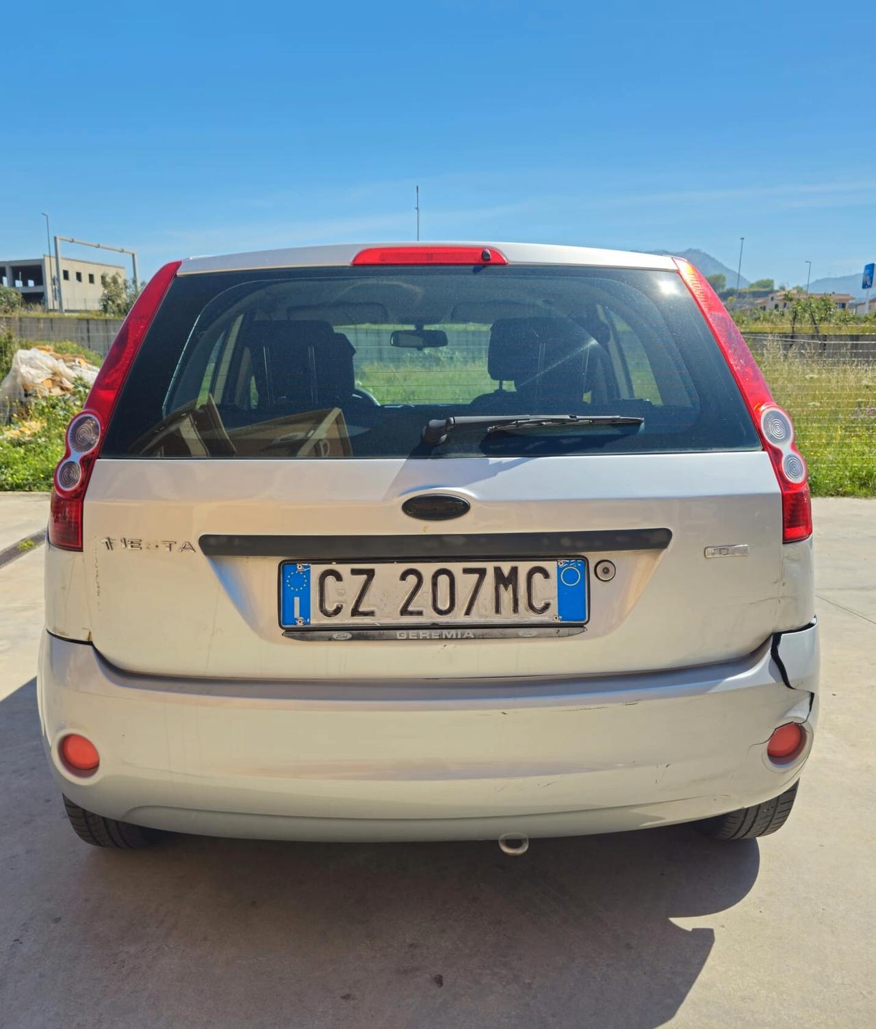 Ford Fiesta 1.4 TDCi 5p. Ghia