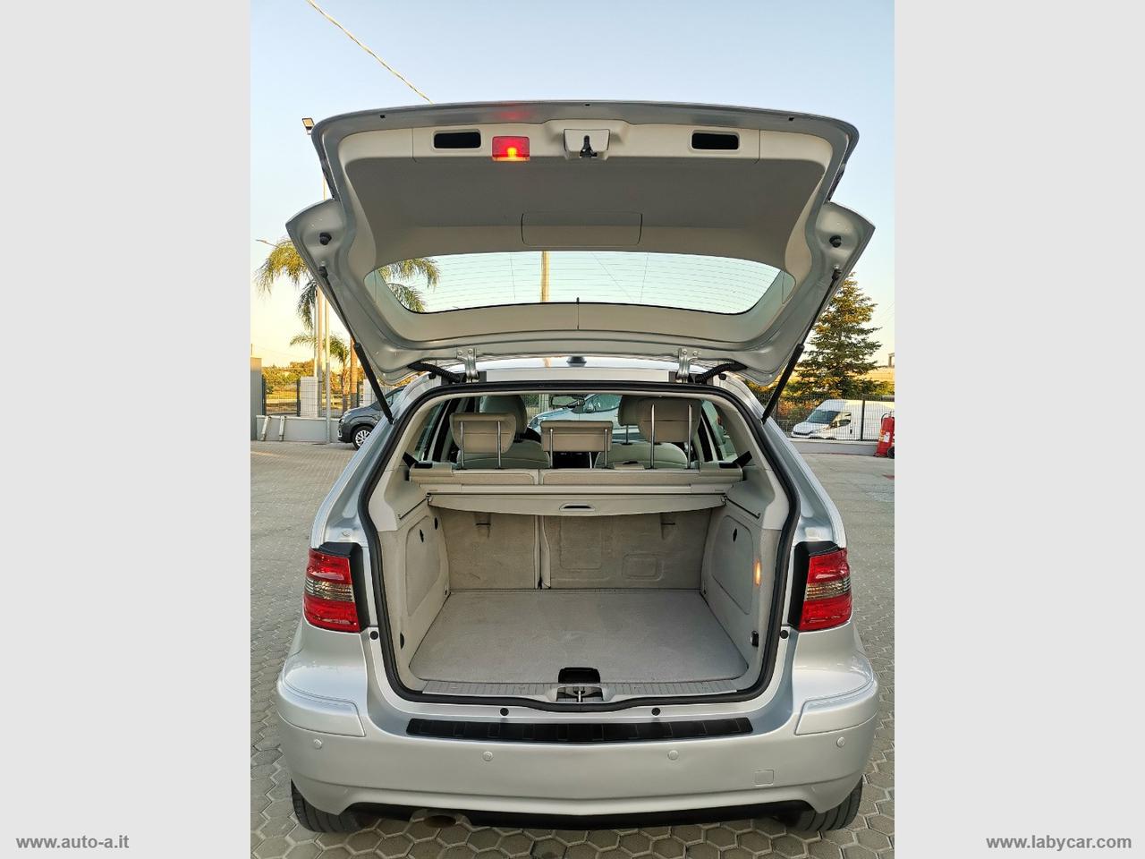 MERCEDES-BENZ B 180 CDI Executive