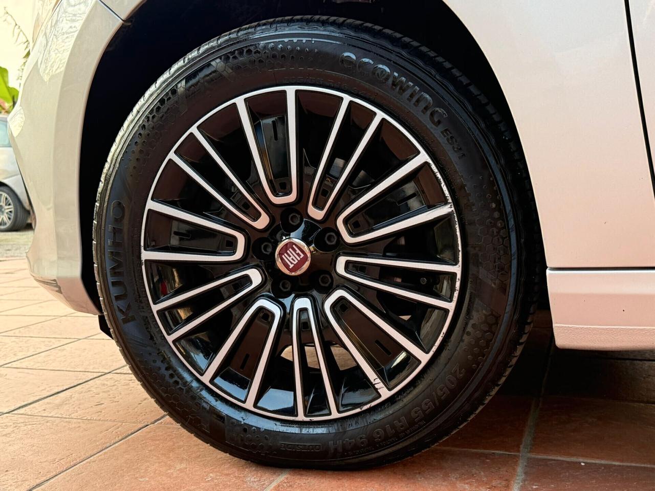 Fiat Tipo 1.0 5 porte UCONNECT 7"
