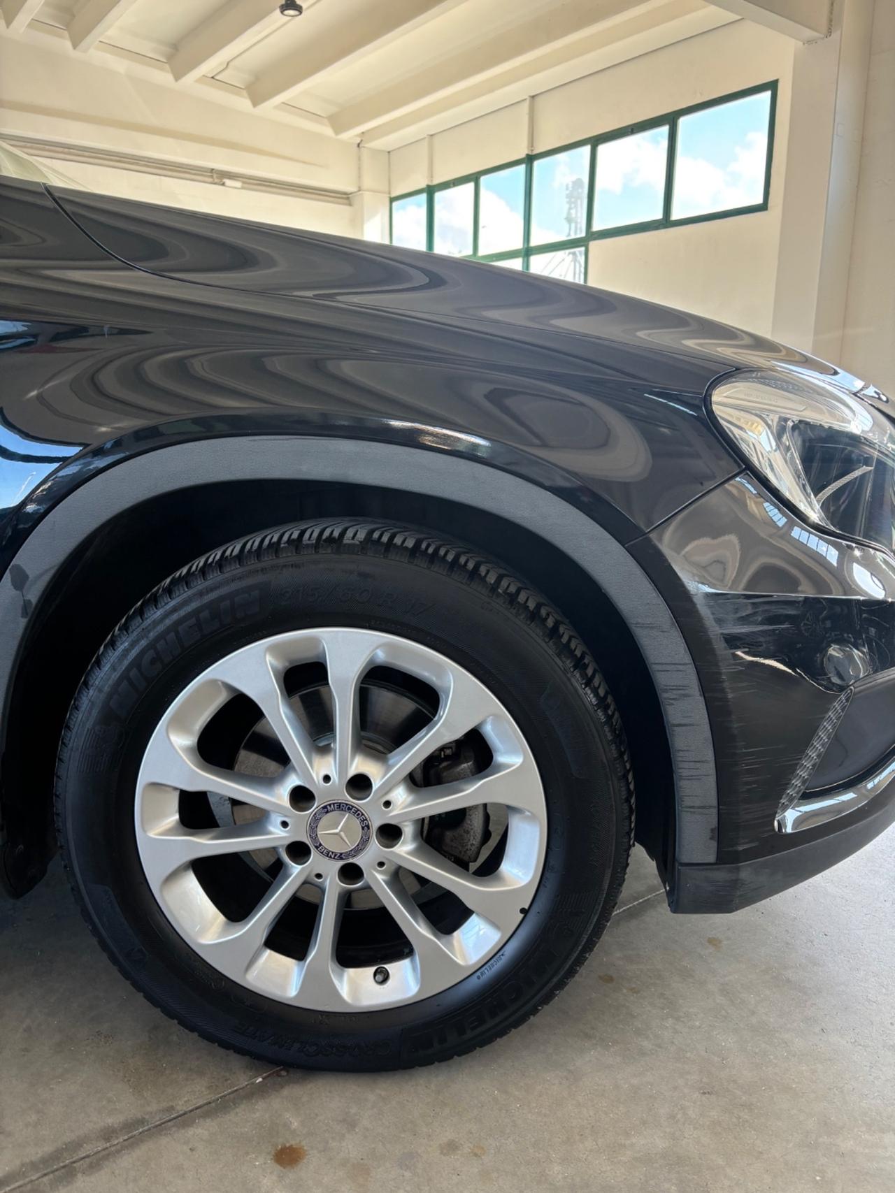 Mercedes-benz GLA 180 CDI Premium
