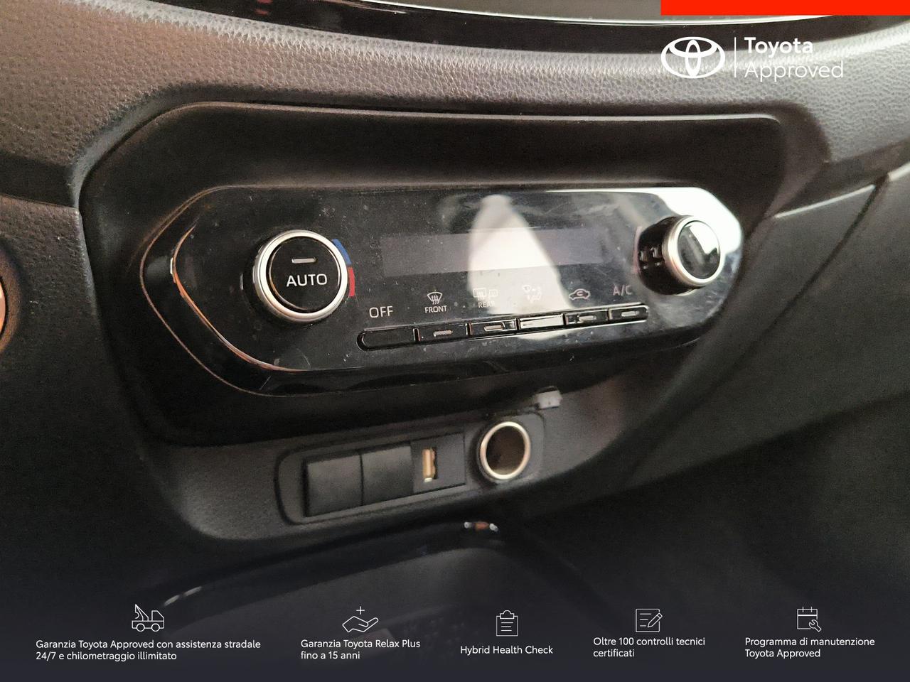 Toyota Aygo x 1.0 lounge air 72cv