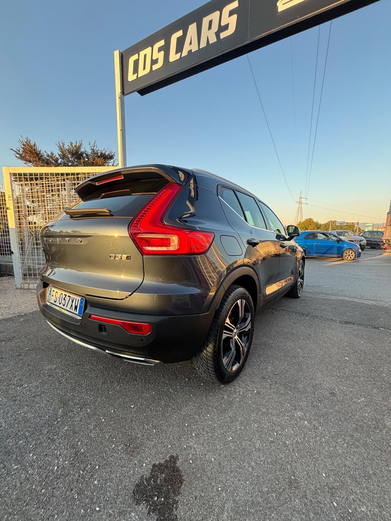 Volvo XC40 D4 AWD Geartronic R-design