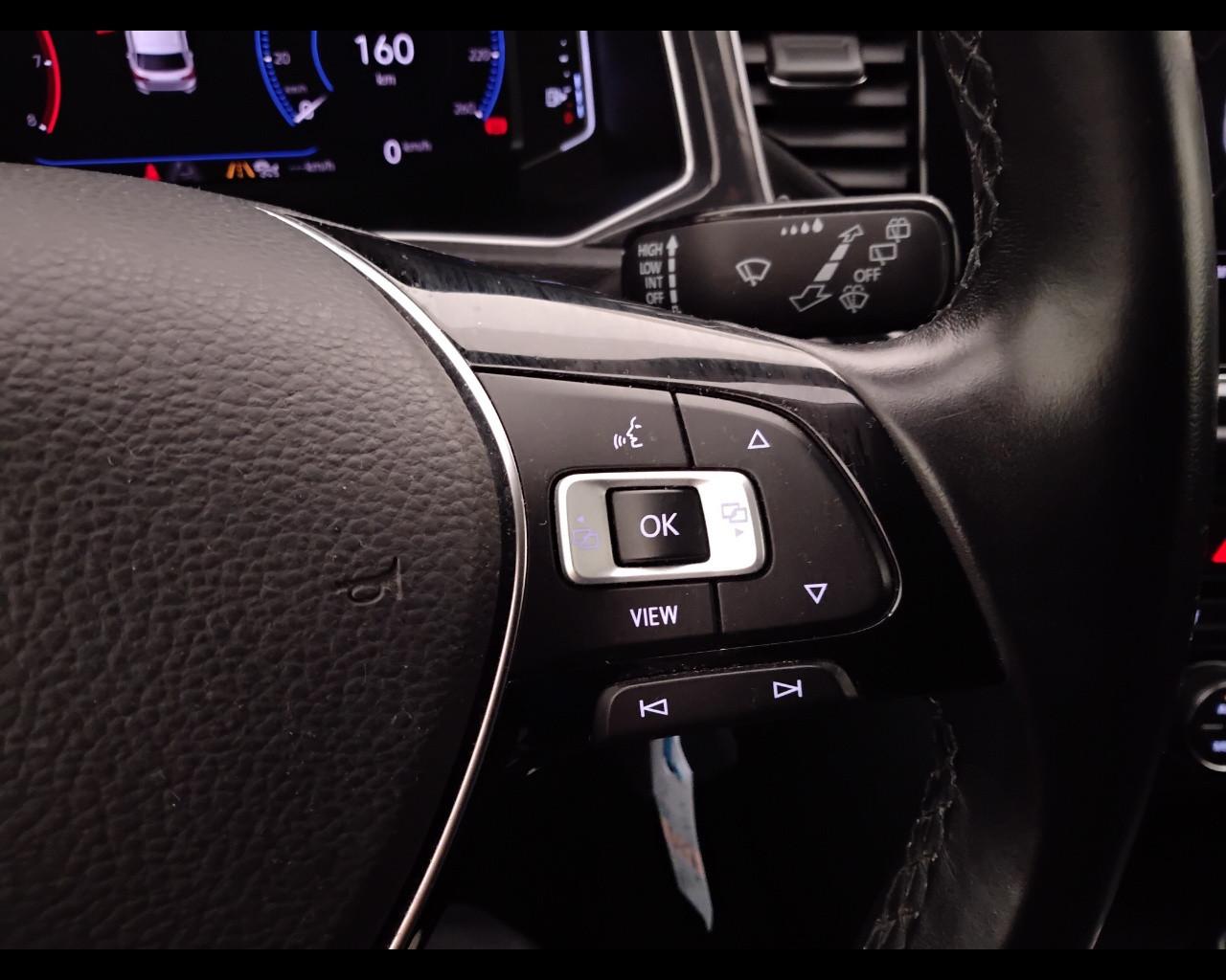 VOLKSWAGEN T-Roc I 2017 - T-Roc 1.0 tsi Advanced