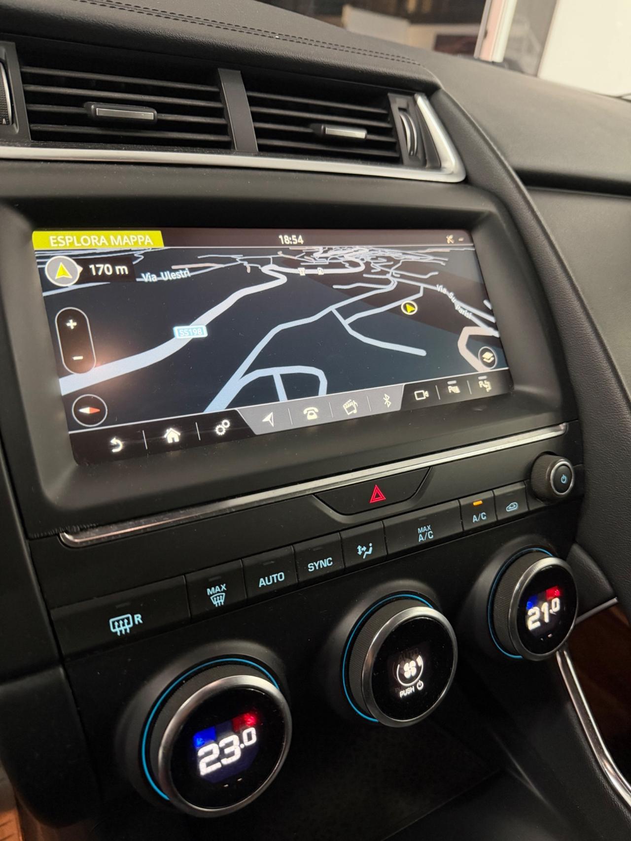 Jaguar E-Pace 2.0D 150 CV R-Dynamic FINANZIABILE