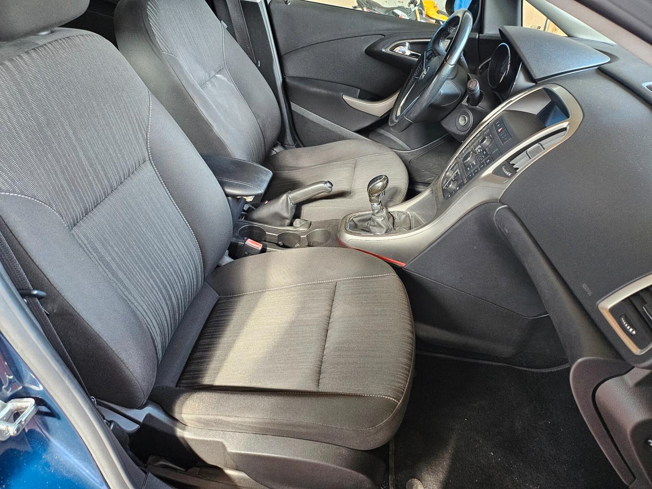 Opel Astra 1.7 CDTI 110CV Sports Tourer Cosmo