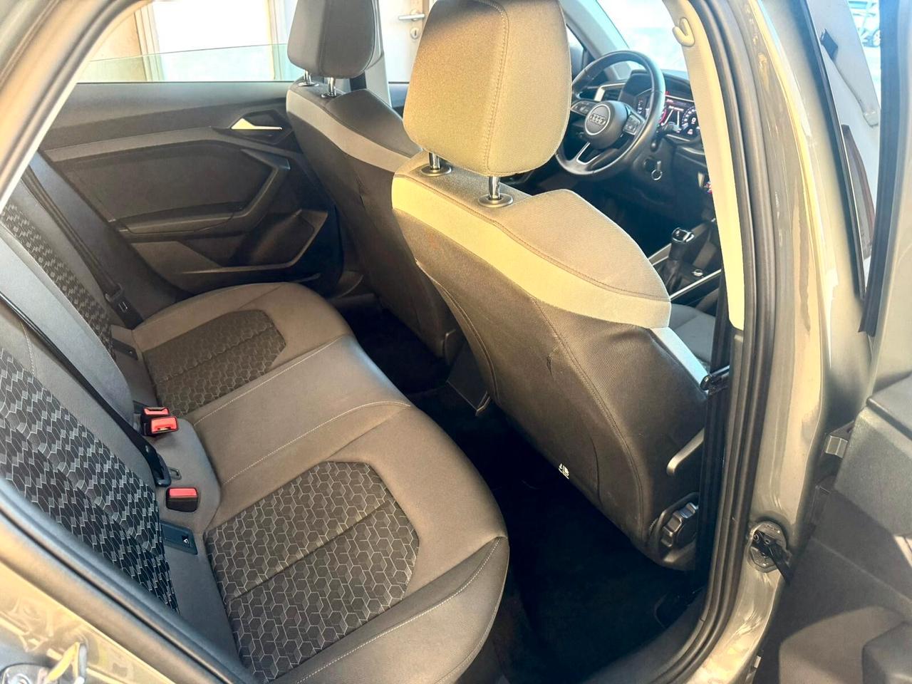 Audi A1 SPB 35 TFSI S tronic line edition