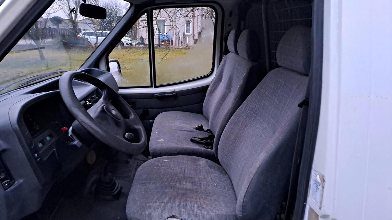 Ford TRANSIT passo medio tetto alto 2.5 D