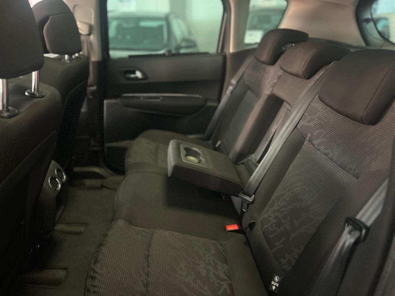 Peugeot 3008 1.6 HDi 112CV Business