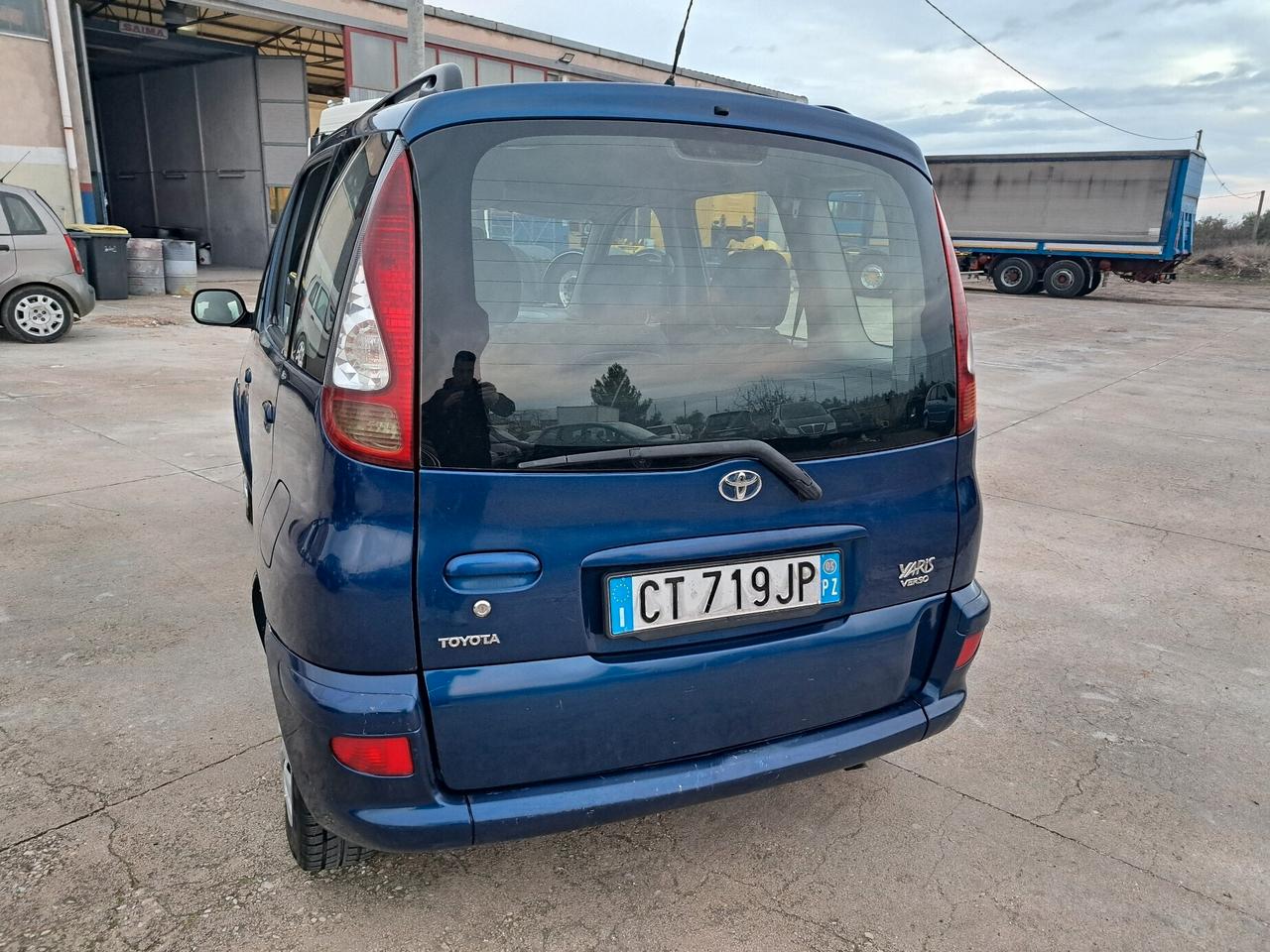 Toyota Yaris Verso 1.4 Tdi D-4D - 2005