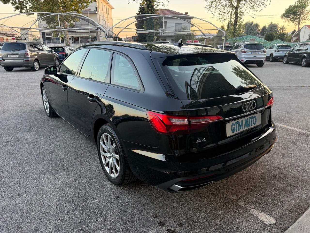 Audi A4 35 TDI/163 CV S tronic - Automatica