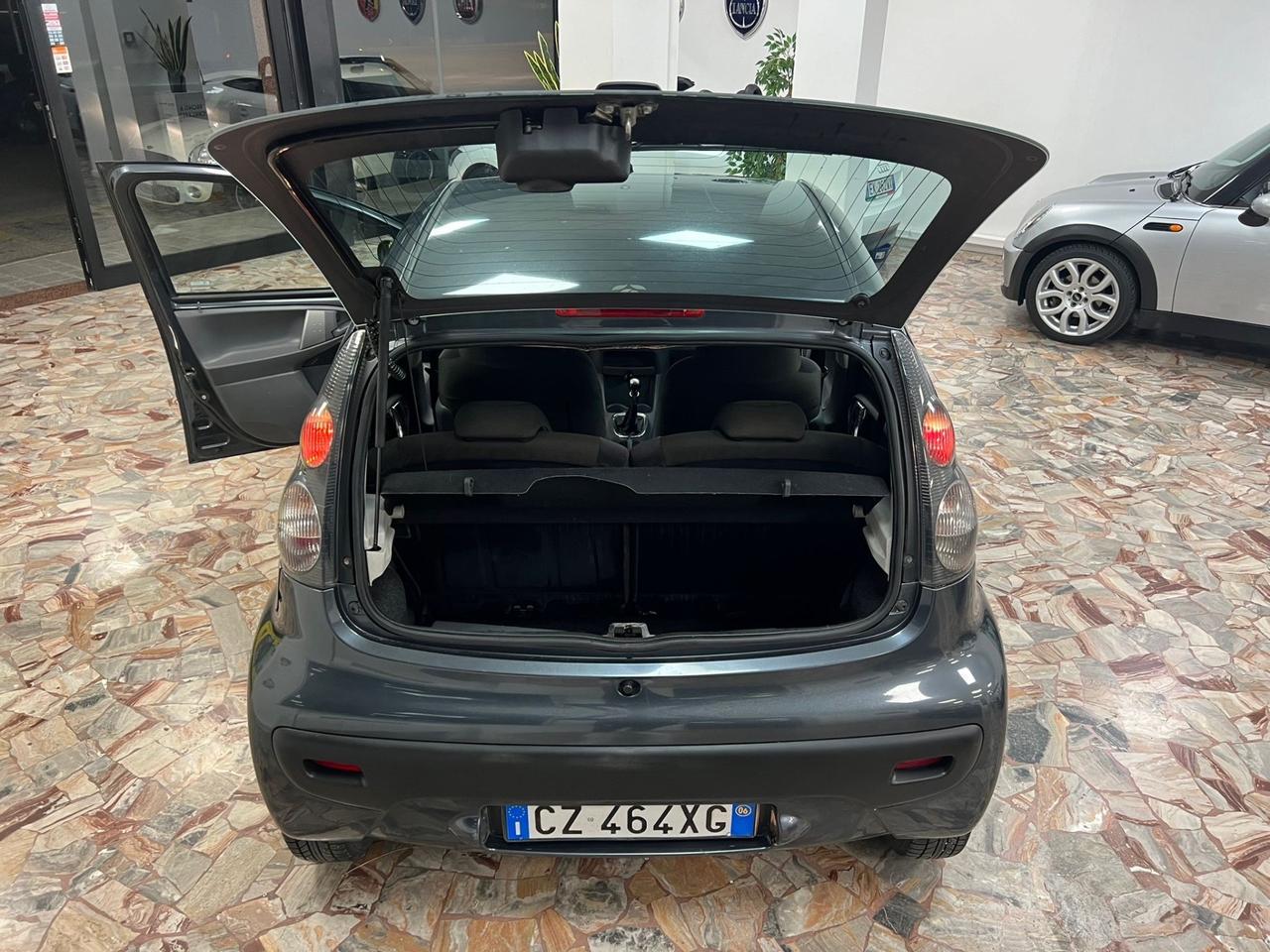 Citroen C1 1.4 HDi 55CV 5 porte BAC1 NEOPATENTATI