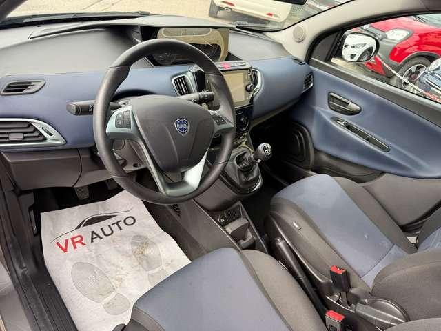 Lancia Ypsilon HYBRID 1.0 70 CV S&S PLATINO/NEOPATENT/PROMO FIN