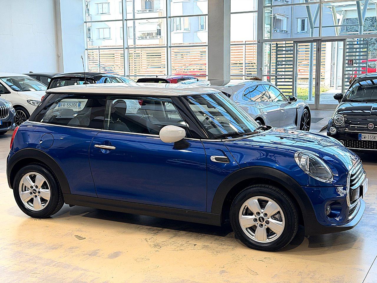 Mini 3 Porte Cooper 1.5 - IVA Esposta