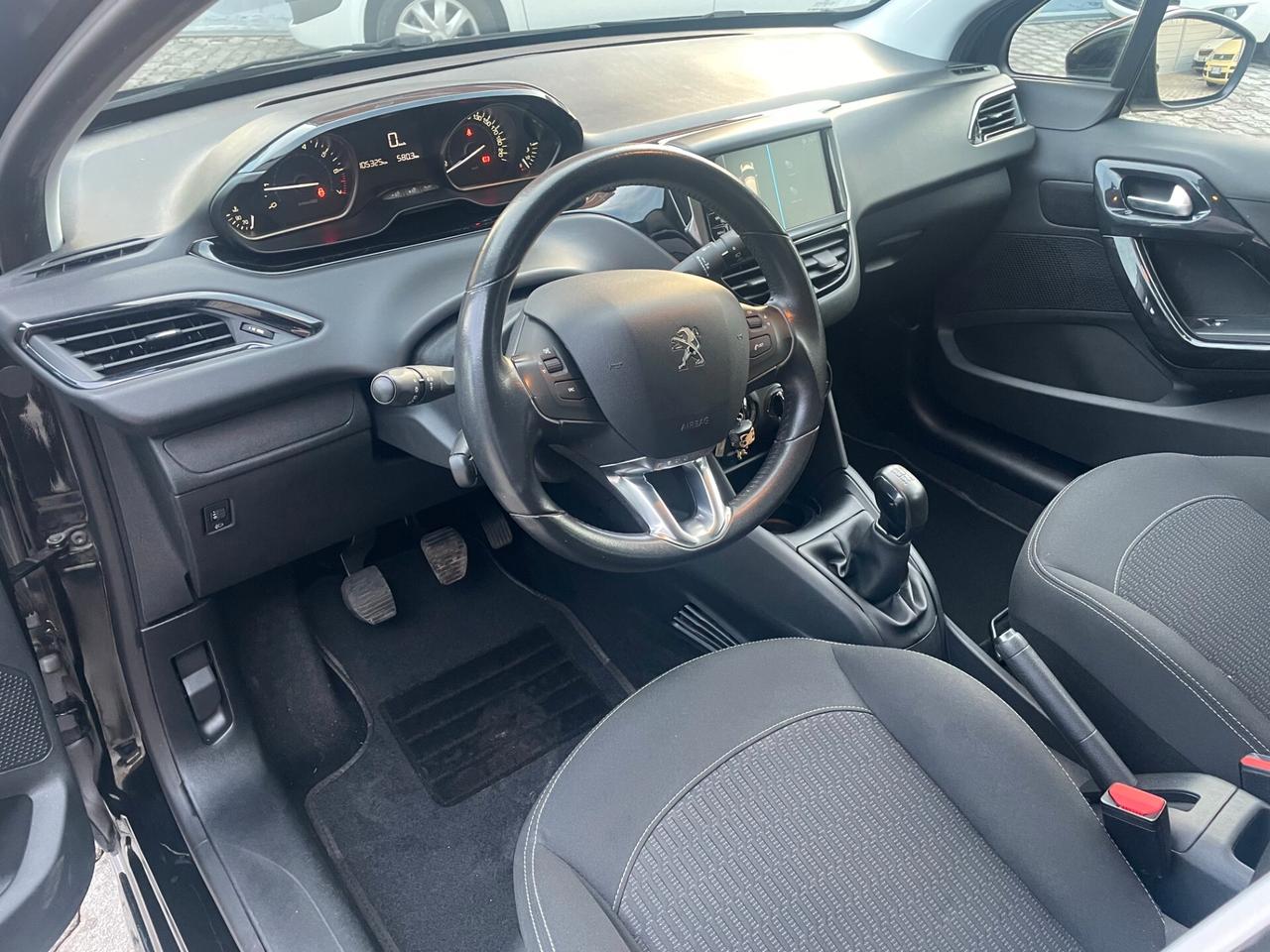 Peugeot 208 PureTech 82 5 porte Allure CINGHIA NUOVA!!!