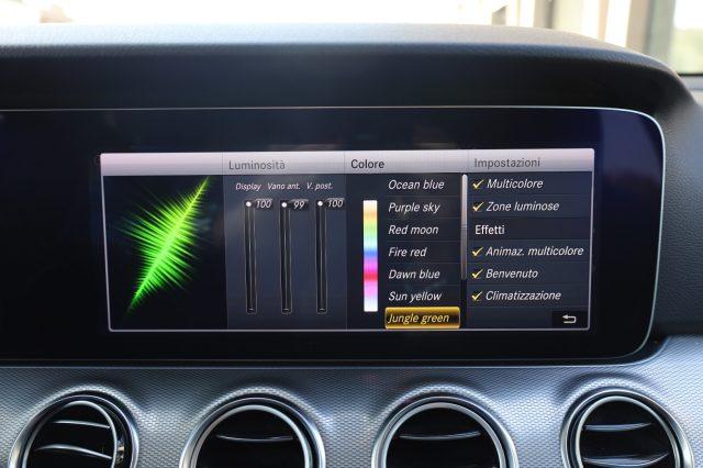 MERCEDES-BENZ E 220 d S.W. 4Matic Auto LED Luci AMBIENT Camera ACC Rad