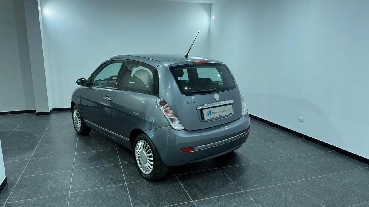 Lancia Ypsilon 1.2 Argento