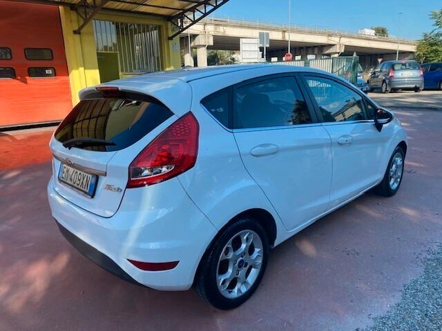 Ford Fiesta 1.4 TDCi 70CV 5 porte Titanium,UNIPROPRIETARIO!!