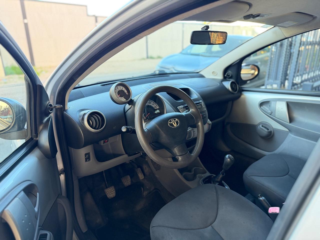 Toyota Aygo 1.0 12V VVT-i 5 porte Now