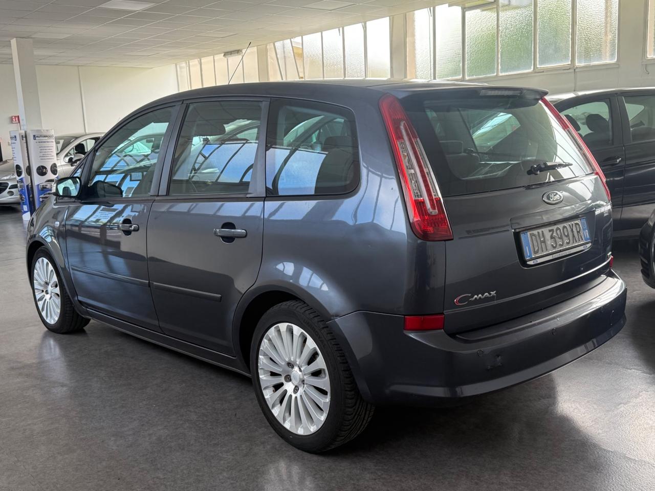 Ford C-Max Focus 1.6 TDCi (90CV) Titanium ok neopatentati