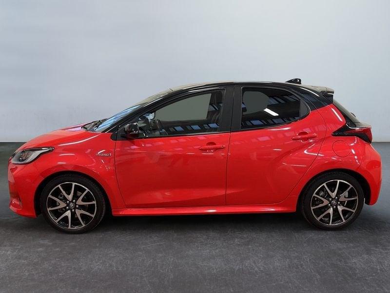 Toyota Yaris Hybrid Premiere MY21